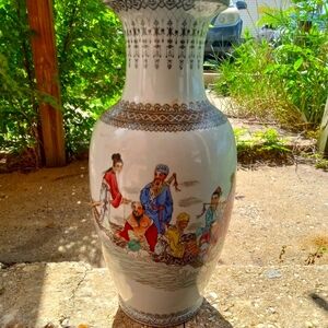 Hand painted vase made in China.